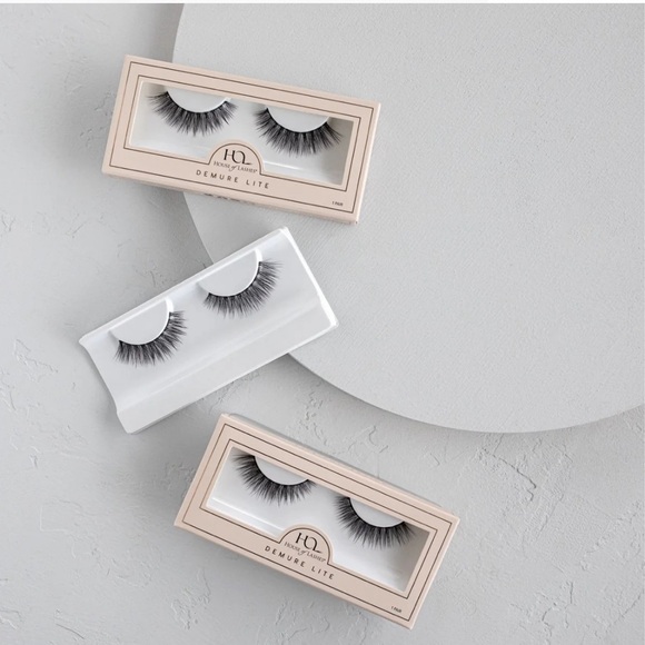 🎉 HOST PICK House of Lashes Falsies and Glue NWT - Picture 2 of 11